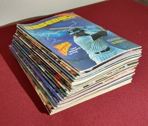 lot 46 image: (18) Vintage 1970s Baseball Magazines