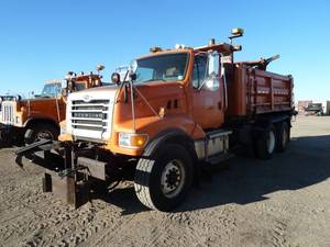lot 2 image: 2003 Sterling Twin Screw Snow Plow Truck