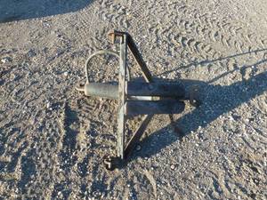lot 13 image: Hydraulic Snow Plow Lift Blue