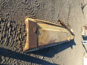 lot 25 image: Snow Plow Wing Cat 140G- 12