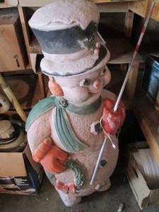 lot 135 image: Large Outdoor Christmas Snowman blow mold