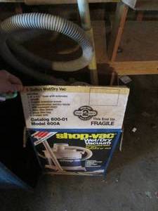 lot 137 image: Vintage wetdry shop-vac in original box