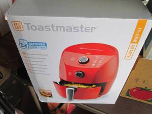 lot 173 image: Toastmaster 1.5 liter air fryer in original box