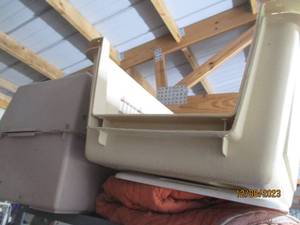 lot 74 image: (2) Mid-Large size plastic portable pet Taxis
