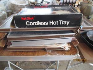lot 113 image: Corded and cordless Hot Tray grouping
