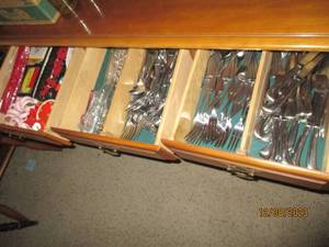 lot 225 image: Large number of high end flatware with misc napkin rings and other table supplies