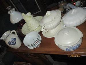lot 237 image: Collection of decorative stoneware, serving pieces, lamp and water pitcher with matching basin