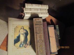lot 250 image: Grouping of Vintage bibles and other religious reading materials