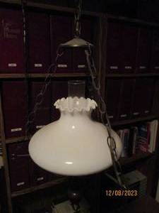 lot 255 image: Vintage plug-in pendulum style hurricane shade lamp