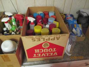 lot 17 image: Large lot of household lubes, cleaning chemicals and supplies