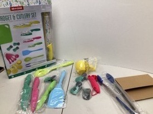 lot 62 image: Art & Cook 23-Pc. Gadget & Cutlery Set