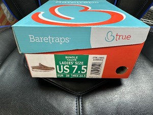 lot 82 image: New in Box BareTraps Gemma Faux Fur Lined Clog  Slipper Flats Womens Size 7.5  Taupe