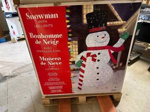 lot 12 image:  Huge 9 Pop-Up Snowman With Candy Cane And 520 LED Lights - Open Box - Good - Untested