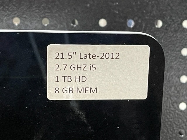 lot 19 image: Late 2012 Apple 21.5 Desktop Computer