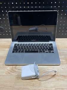 lot 5 image: 2012 13 MacBook