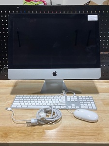 lot 43 image: Mid 2011 21.5 Apple Desktop Computer