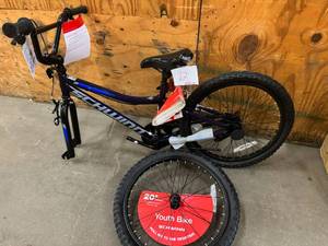 Schwinn Falcon 20 Kids Bike Needs assembling customer return see pictures