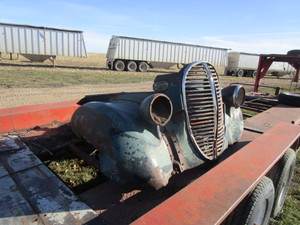 lot 31 image: Vintage Ford Front Clip