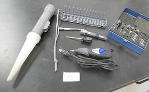 lot 12 image: Dremel engraver, socket tray, Fulton flash light, router bits