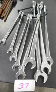lot 37 image: Set of Gearwrench SAE wrenches