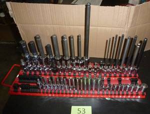 lot 53 image: Large lot of SAE sockets on organizer