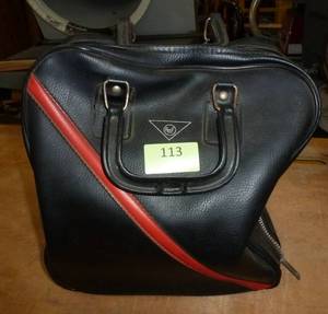 lot 113 image: Bowling ball 15 lb