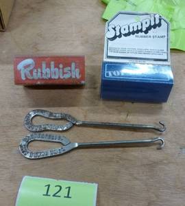 lot 121 image: vintage shoe string pullers from JCPenney shoes and Mpls Home trade