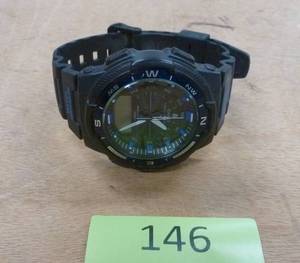 lot 146 image: Casio watch SGW-500H and a Nixon GTO
