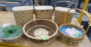 lot 161 image: lot of wicker baskets