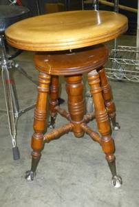 lot 213 image: Vintage claw feet piano stool