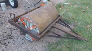 lot 225 image: Landscape Roller