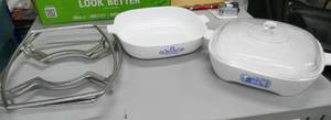 lot 280 image: 2 Corning casserole dishes