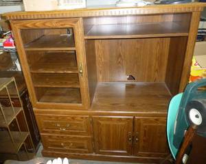 lot 307 image: Entertainment cabinet, shelves, drawers, tv shelf