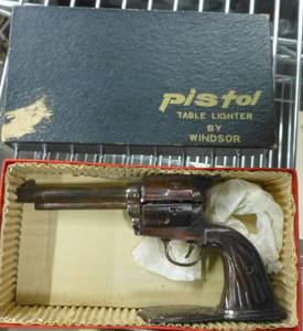 lot 330 image: Vintage pistol cigarette lighter