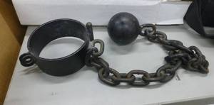 lot 331 image: Every guy needs one of these - Steel ball and chain