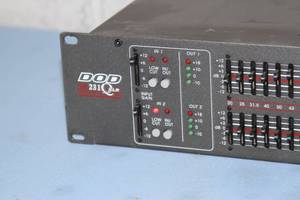 lot 37 image: DOD SR231QXLR 2-Rackspace RU 31-Band 13 Octave Pro Audio EQ  Equalizer