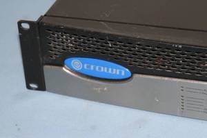 lot 53 image: Crown CTs 2000 Professional Two-Channel Audio Power Amplifier