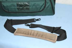 lot 112 image: Tamrac TEK Series Bag - Multi-Compartment Zipper Shoulder Bag