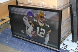 lot 117 image: Viewsonic IFP5550 55 4K Interactive HD Touchscreen ViewBoard Flat Panel Monitor  Display  Television  TV