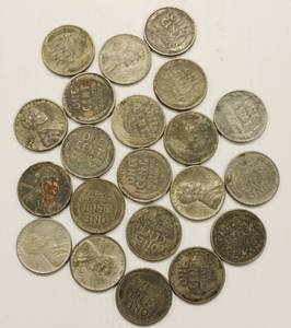 1943 Steel Wheat Back Pennies, Approx. 21 Pennies