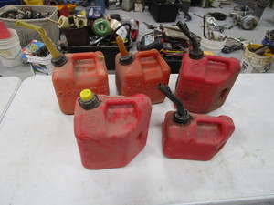 lot 31 image: Gas Jugs