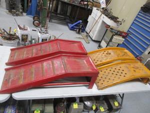 lot 52 image: Car Ramps