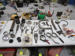 lot 57 image: Automotive Tools