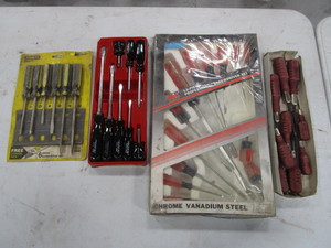 lot 72 image: (New) Screwdrivers