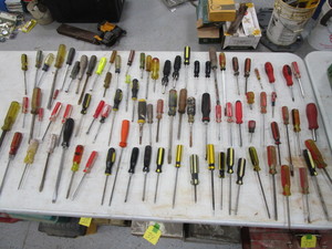 lot 73 image: Screwdrivers
