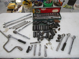 lot 82 image: 12 Drive Sockets, Ratchets, Extensions, Breaker Bars