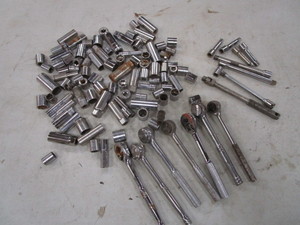 lot 87 image: 38 Drive Sockets, Ratchets, Extensions