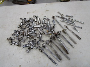 lot 88 image: 38 Drive Sockets, Ratchets, Extensions