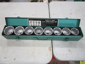 lot 93 image: 34 Drive Sockets 2 116 to 2 12