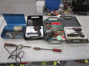 lot 109 image: Soldering Lot